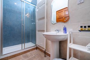 Barn Owl Guest Bedroom- click for photo gallery